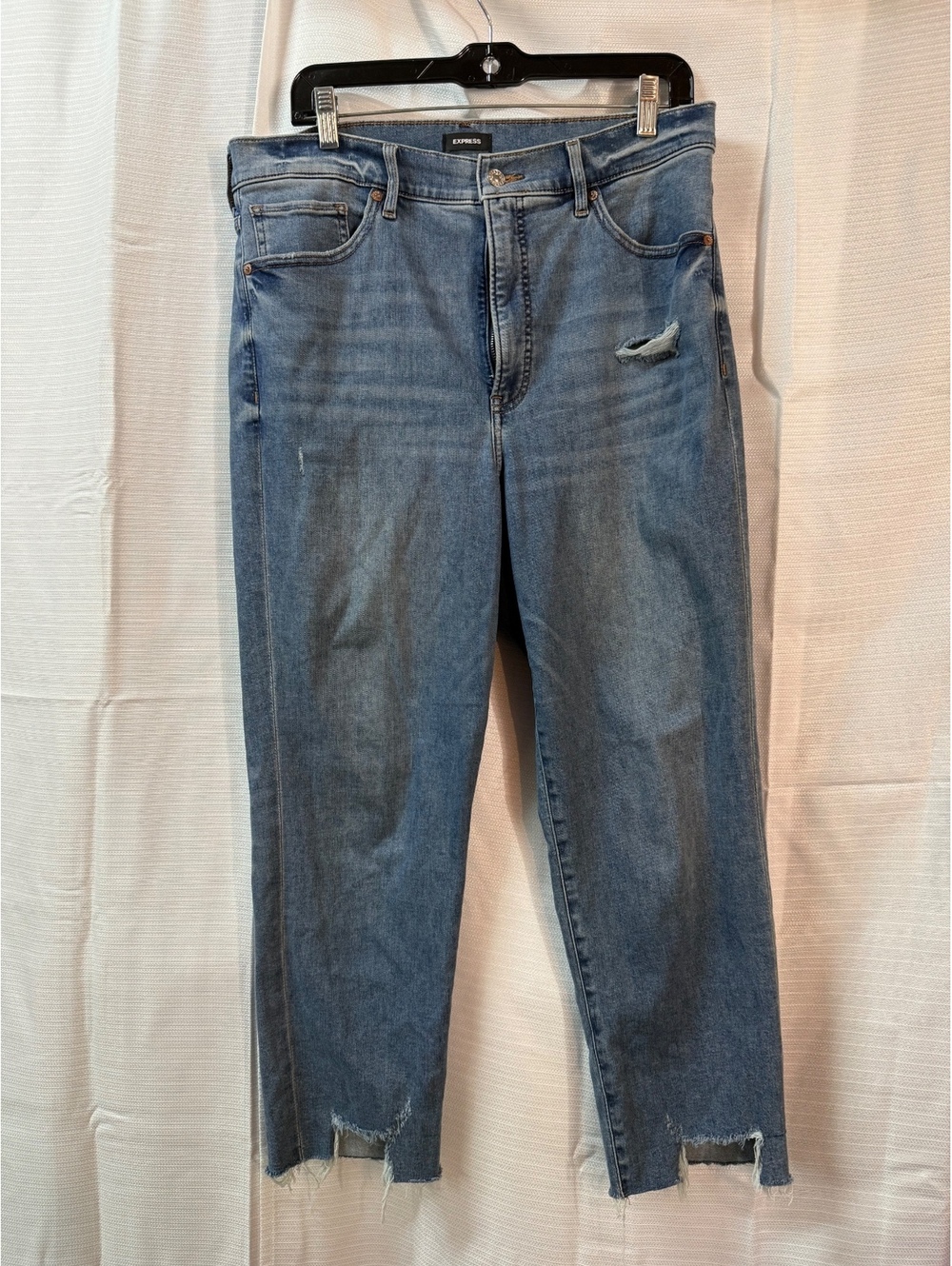 Express Super High Rise Mom Jeans Size 14 Light Blue Denim
